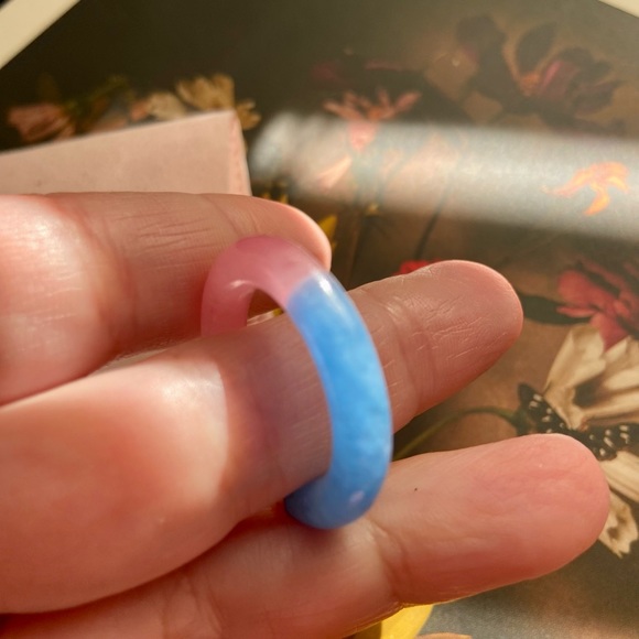 14k Genuine Jade Hoops - Mint Condition - Picture 15 of 16